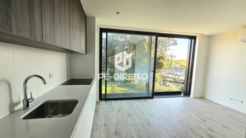 Apartamento T0 para Venda em São Mamede de Infesta e Senhora da Hora