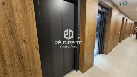 Apartamento T0 para Venda em São Mamede de Infesta e Senhora da Hora