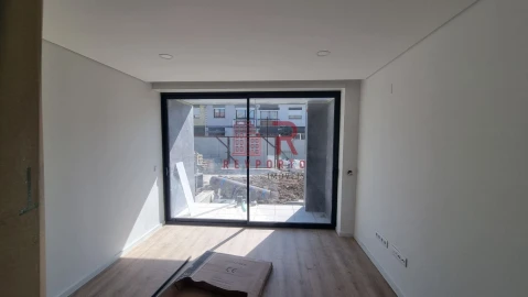 Apartamento T2 para Venda em São Mamede de Infesta e Senhora da Hora