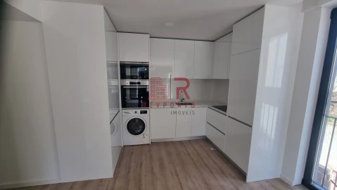 Apartamento T2 para Venda em São Mamede de Infesta e Senhora da Hora