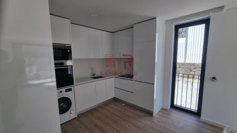 Apartamento T2 para Venda em São Mamede de Infesta e Senhora da Hora