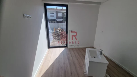 Apartamento T2 para Venda em São Mamede de Infesta e Senhora da Hora