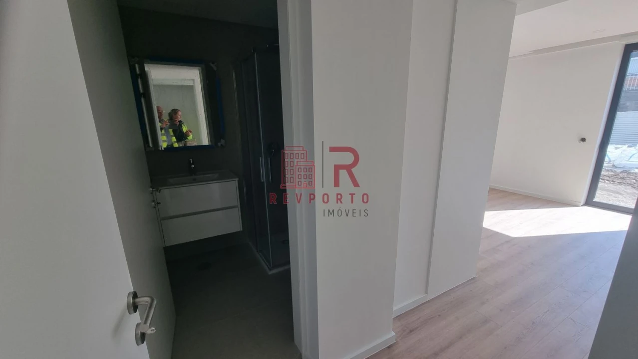 Apartamento T2 para Venda em São Mamede de Infesta e Senhora da Hora Foto 24