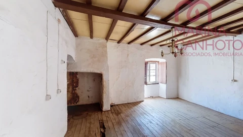 Moradia T2 para Venda em Veiros