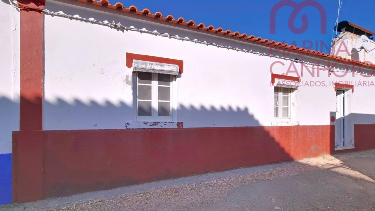 Moradia T2 para Venda em Cano Foto 1