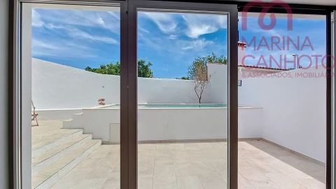 Moradia T2 para Venda em Terrugem e Vila Boim