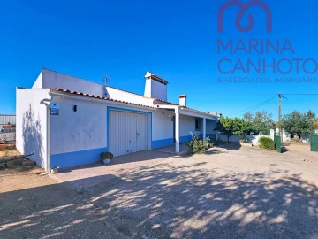 Moradia T3 para Venda em Santo Aleixo