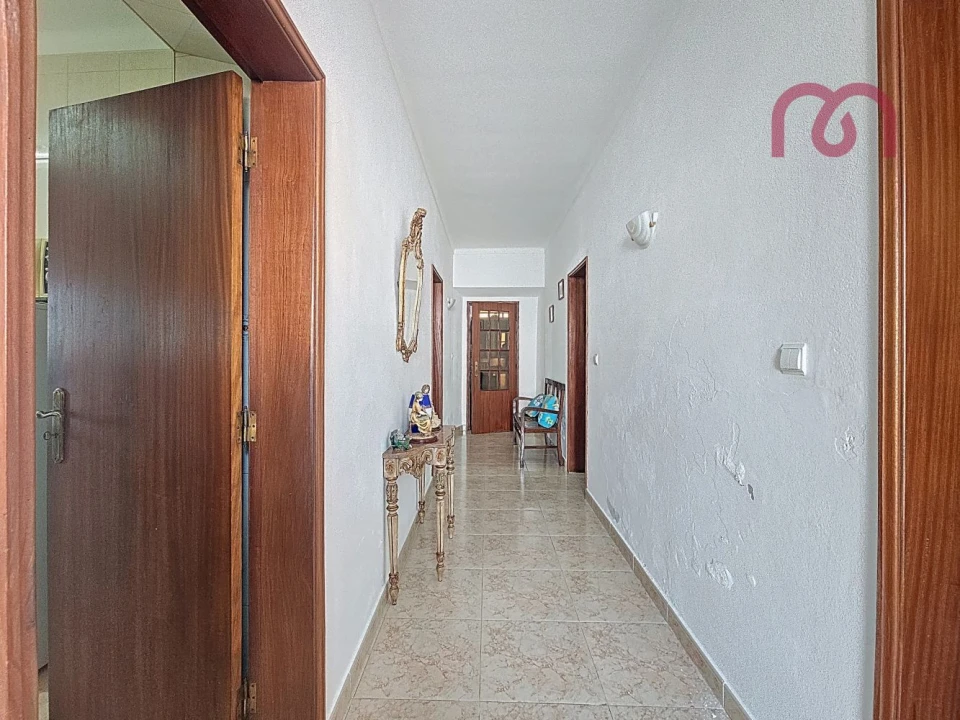 Moradia T2 para Venda em Orada Foto 11