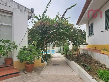 Quinta T6 para Venda em Terrugem e Vila Boim