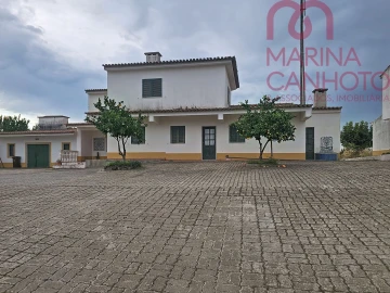 Quinta T6 para Venda em Terrugem e Vila Boim