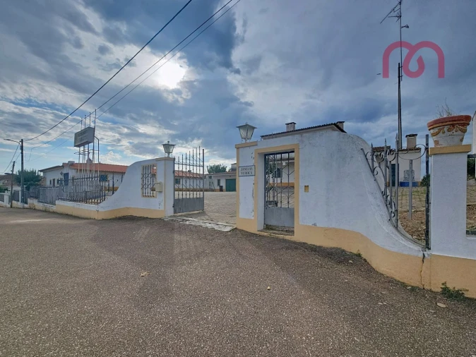 Quinta T6 para Venda em Terrugem e Vila Boim Foto 2