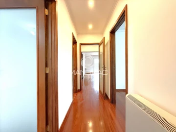 Apartamento T3 para Venda em Oliveira do Douro