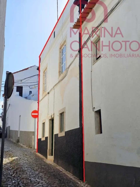 Moradia T2 para Venda em Estremoz (Santa Maria e Santo André)