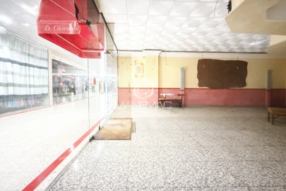 Loja para Venda em Cedofeita, Santo Ildefonso, Sé, Miragaia, São Nicolau e Vitória