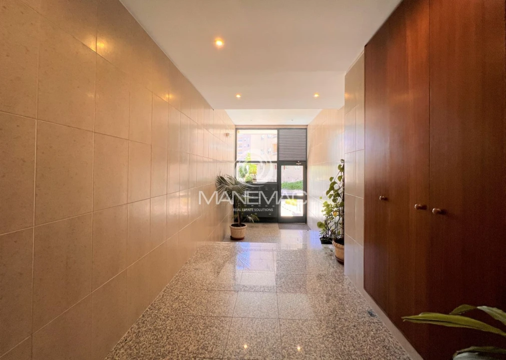 Apartamento T2 para Venda em Mafamude e Vilar do Paraíso Foto 38