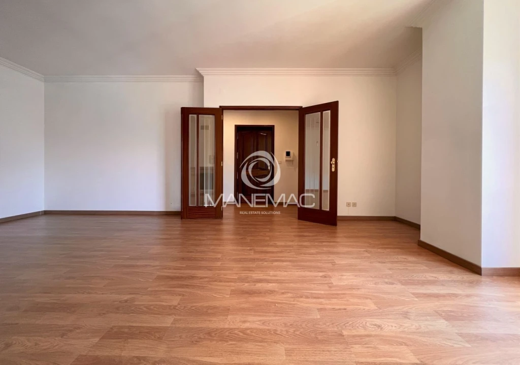 Apartamento T2 para Venda em Mafamude e Vilar do Paraíso Foto 8