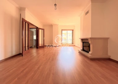 Apartamento T2 para Venda em Mafamude e Vilar do Paraíso