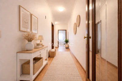 Apartamento T2 para Venda em Mafamude e Vilar do Paraíso