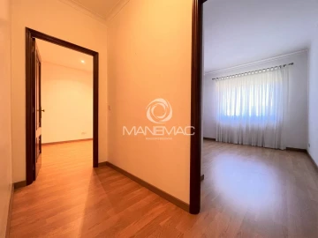 Apartamento T2 para Venda em Mafamude e Vilar do Paraíso