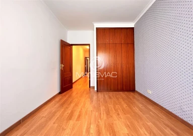 Apartamento T2 para Venda em Mafamude e Vilar do Paraíso