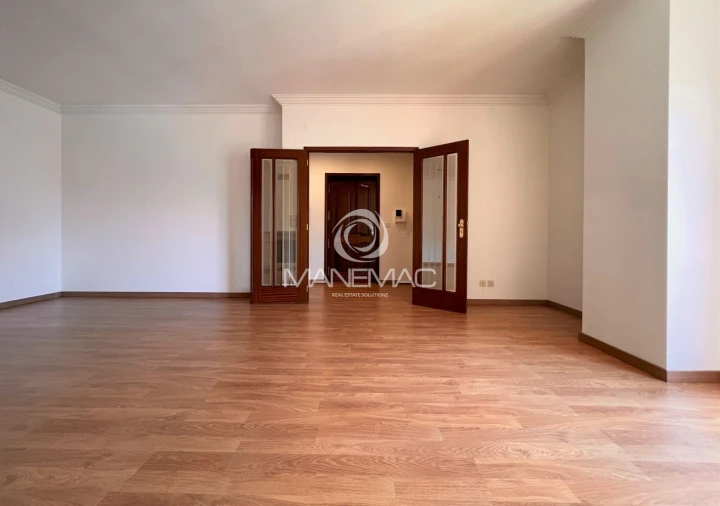 Apartamento T2 para Venda em Mafamude e Vilar do Paraíso Foto 8