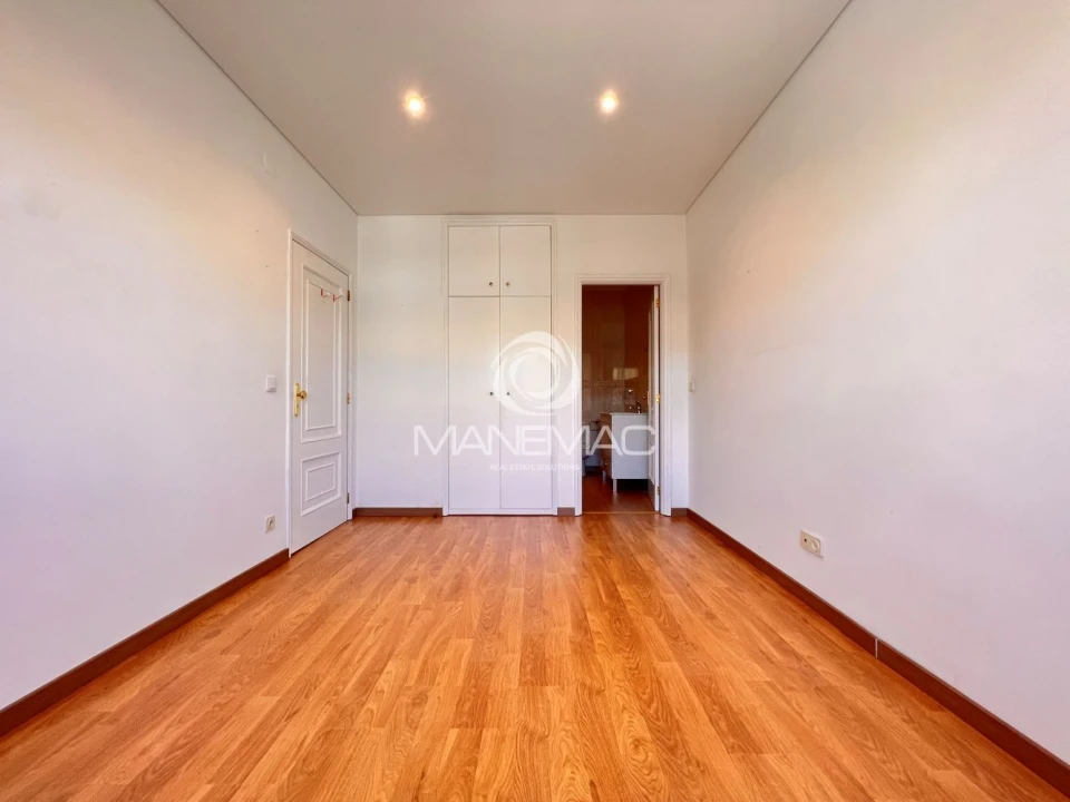 Apartamento T2 para Venda em Mafamude e Vilar do Paraíso Foto 15