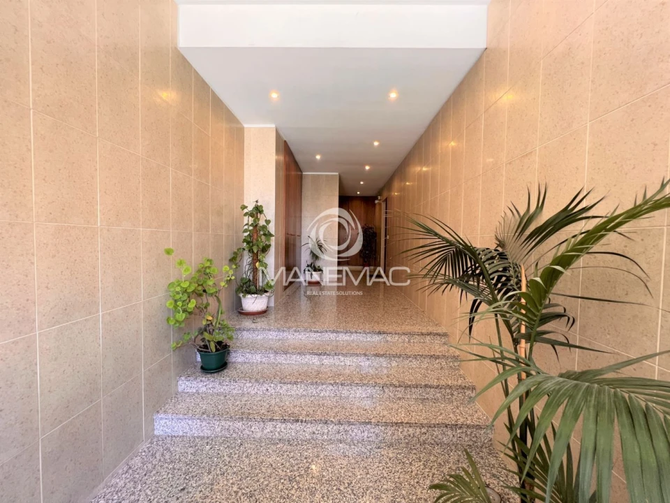 Apartamento T2 para Venda em Mafamude e Vilar do Paraíso Foto 39