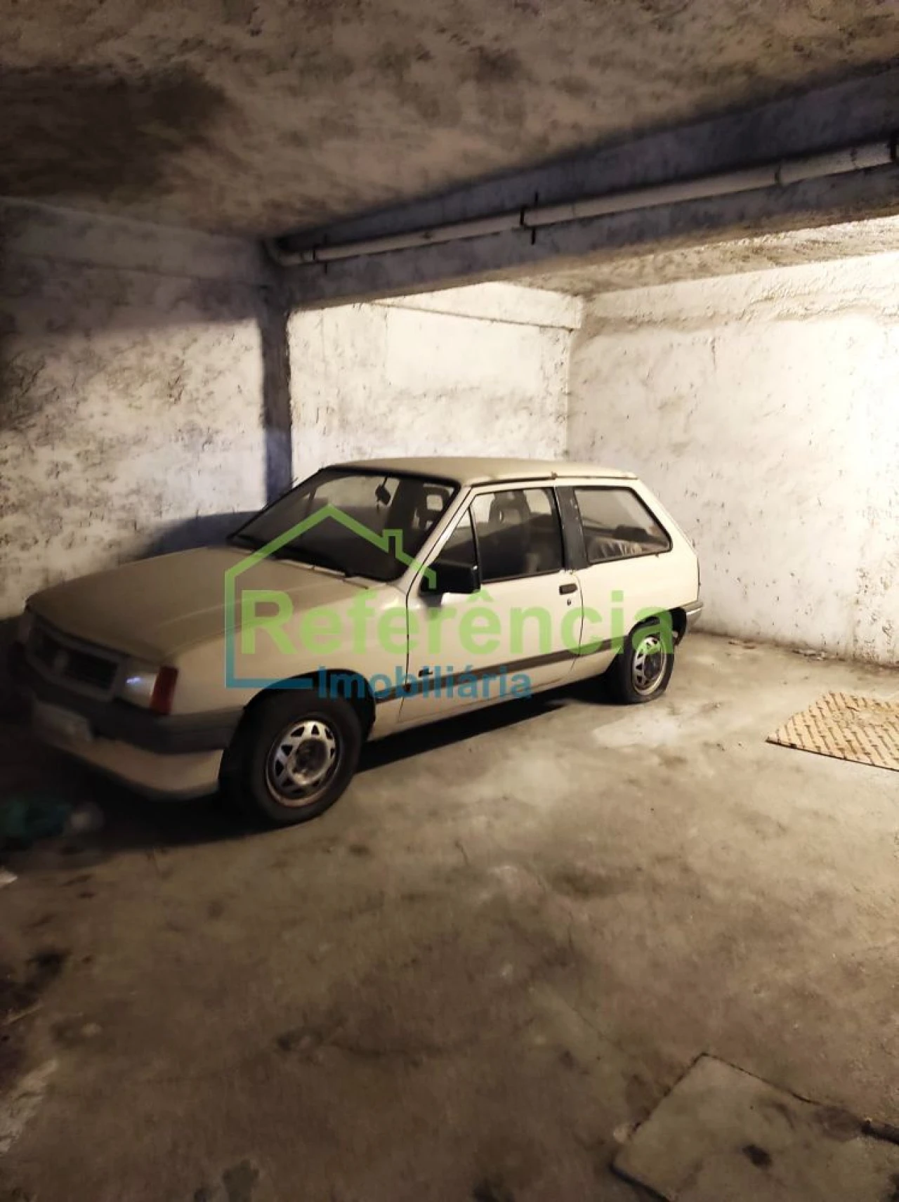 Garagem para Venda em Santa Maria Maior Foto 1