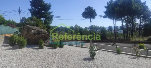 Moradia T3 para Venda em Santa Cruz/Trindade e Sanjurge