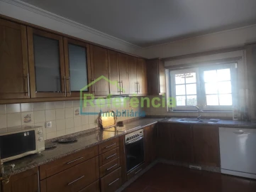 Moradia T3 para Venda em Santa Cruz/Trindade e Sanjurge