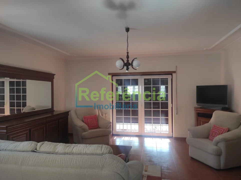 Moradia T3 para Venda em Santa Cruz/Trindade e Sanjurge Foto 4