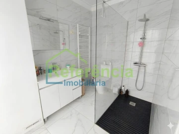 Moradia T6 para Venda em Outeiro Seco