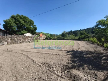 Moradia T0 para Venda em São Pedro de Agostem