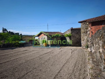 Moradia T0 para Venda em São Pedro de Agostem