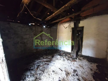 Moradia T0 para Venda em São Pedro de Agostem