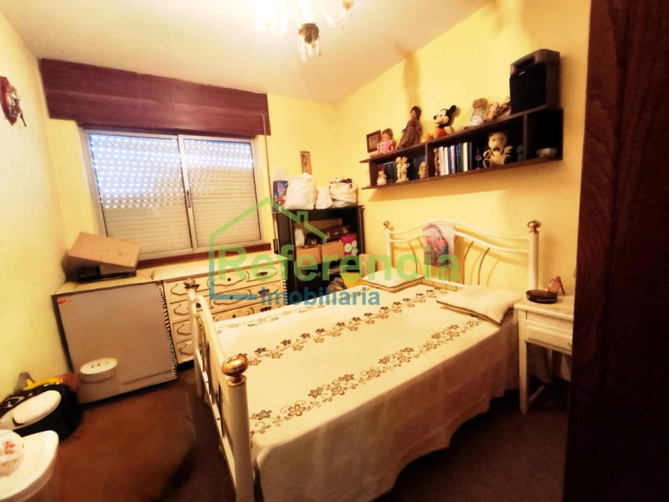 Apartamento T3 para Venda em Vilar de Nantes Foto 9