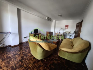 Apartamento T2 para Venda em Santa Maria Maior