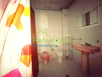 Apartamento T2 para Venda em Santa Maria Maior