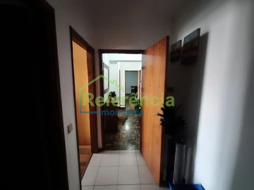 Apartamento T2 para Venda em Santa Maria Maior