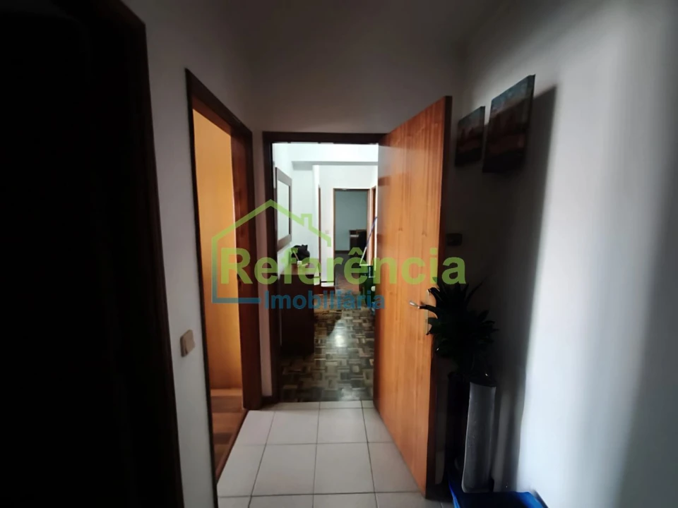 Apartamento T2 para Venda em Santa Maria Maior Foto 2