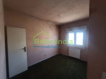 Moradia T3 para Venda em Santa Cruz/Trindade e Sanjurge