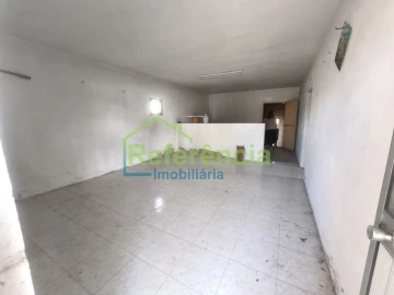 Moradia T3 para Venda em Santa Cruz/Trindade e Sanjurge