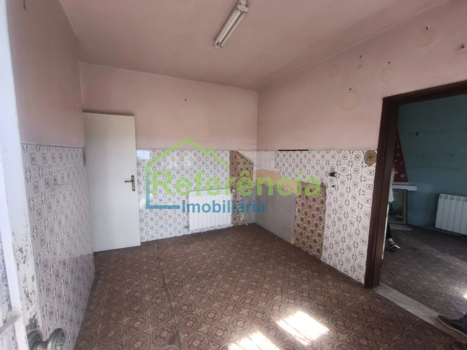 Moradia T3 para Venda em Santa Cruz/Trindade e Sanjurge Foto 8