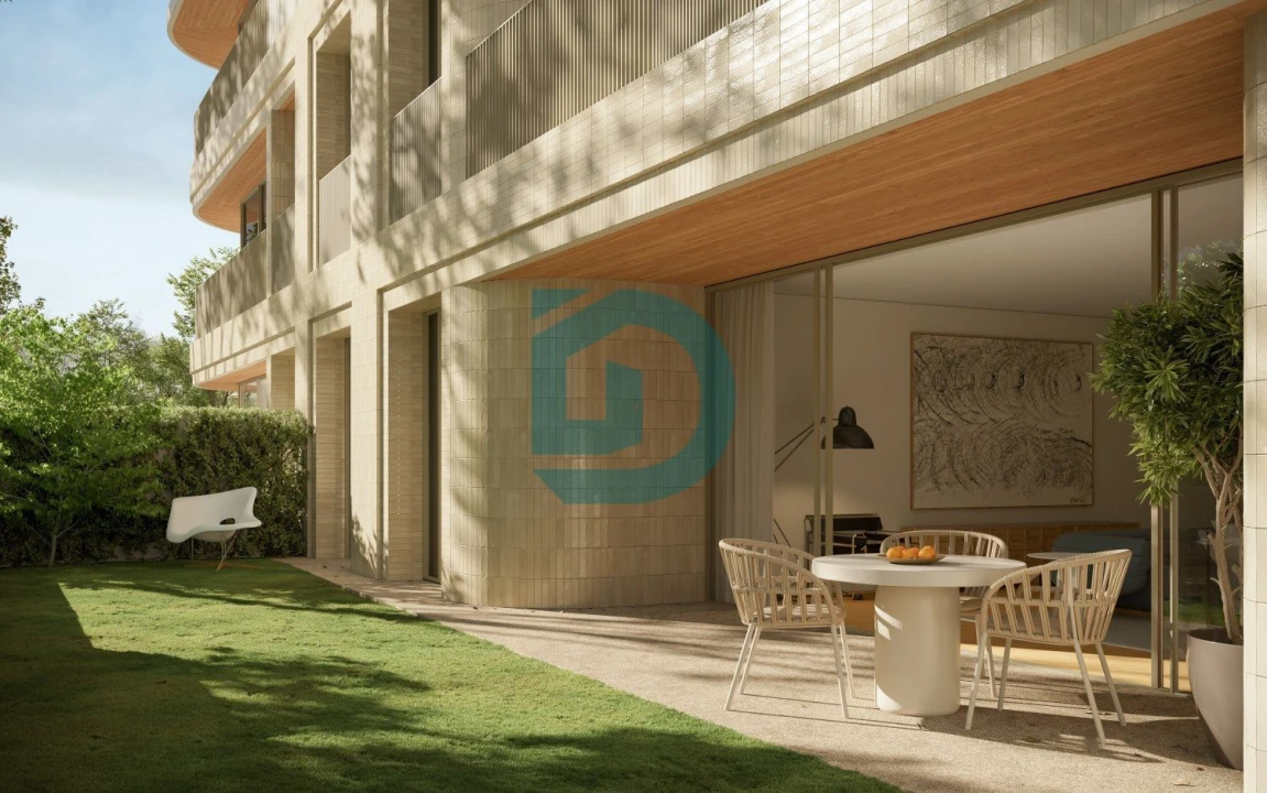 Apartamento T3 para Venda em Aldoar, Foz do Douro e Nevogilde Foto 1