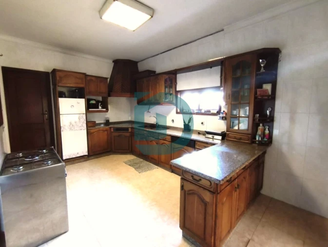 Moradia T3 para Venda em Retorta e Tougues Foto 3