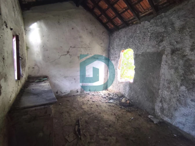 Moradia T2 para Venda em Arvore Foto 4