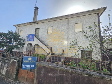 Moradia T4 para Venda em Arrifana