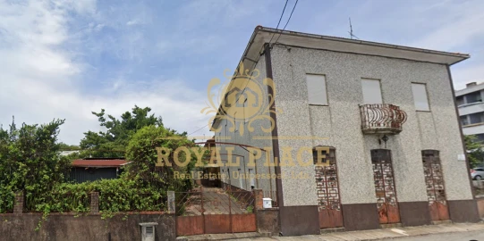 Moradia T4 para Venda em Arrifana