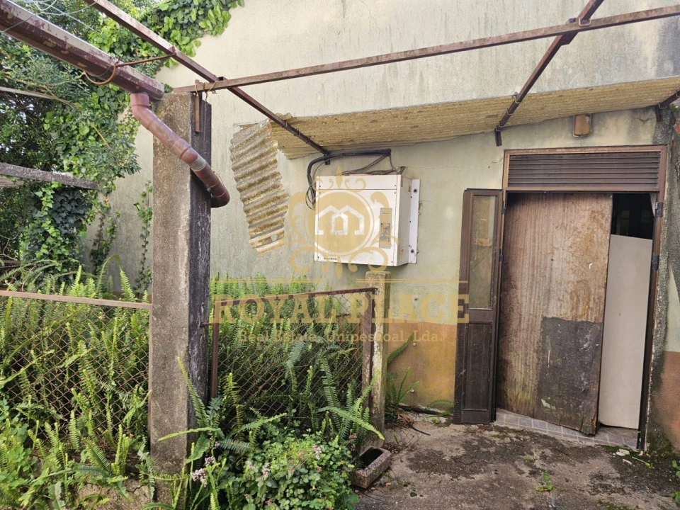 Moradia T4 para Venda em Arrifana Foto 8