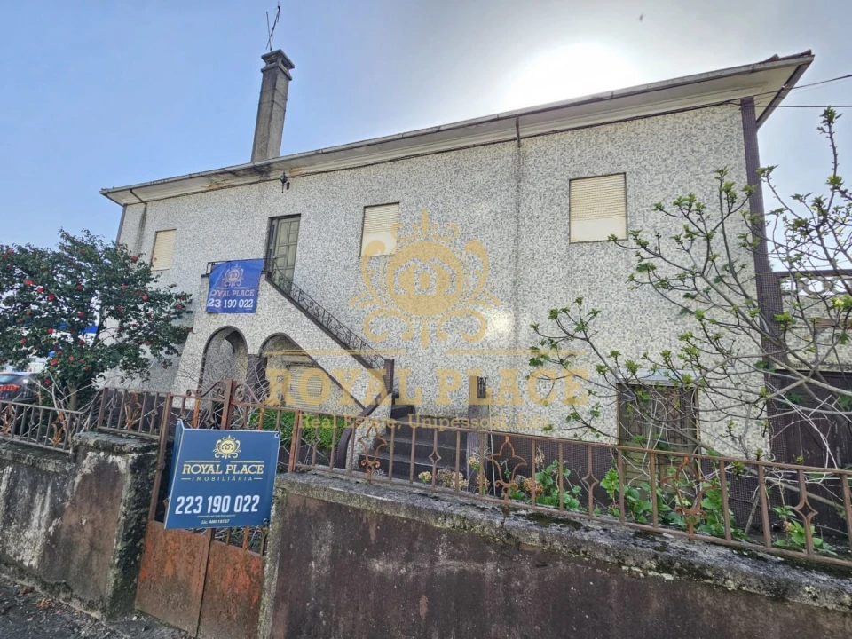 Moradia T4 para Venda em Arrifana Foto 29